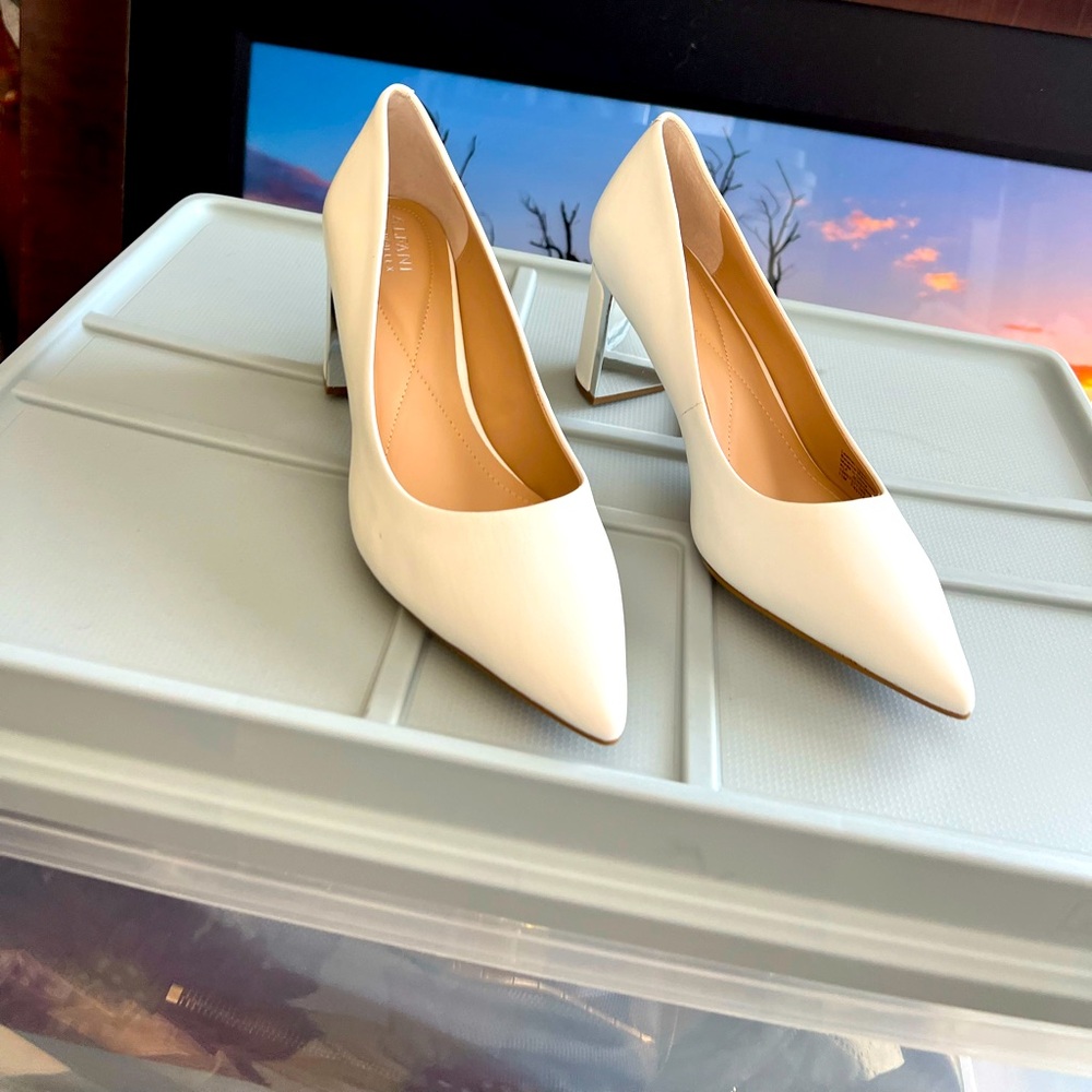 New, size 11, Alfani dress shoe